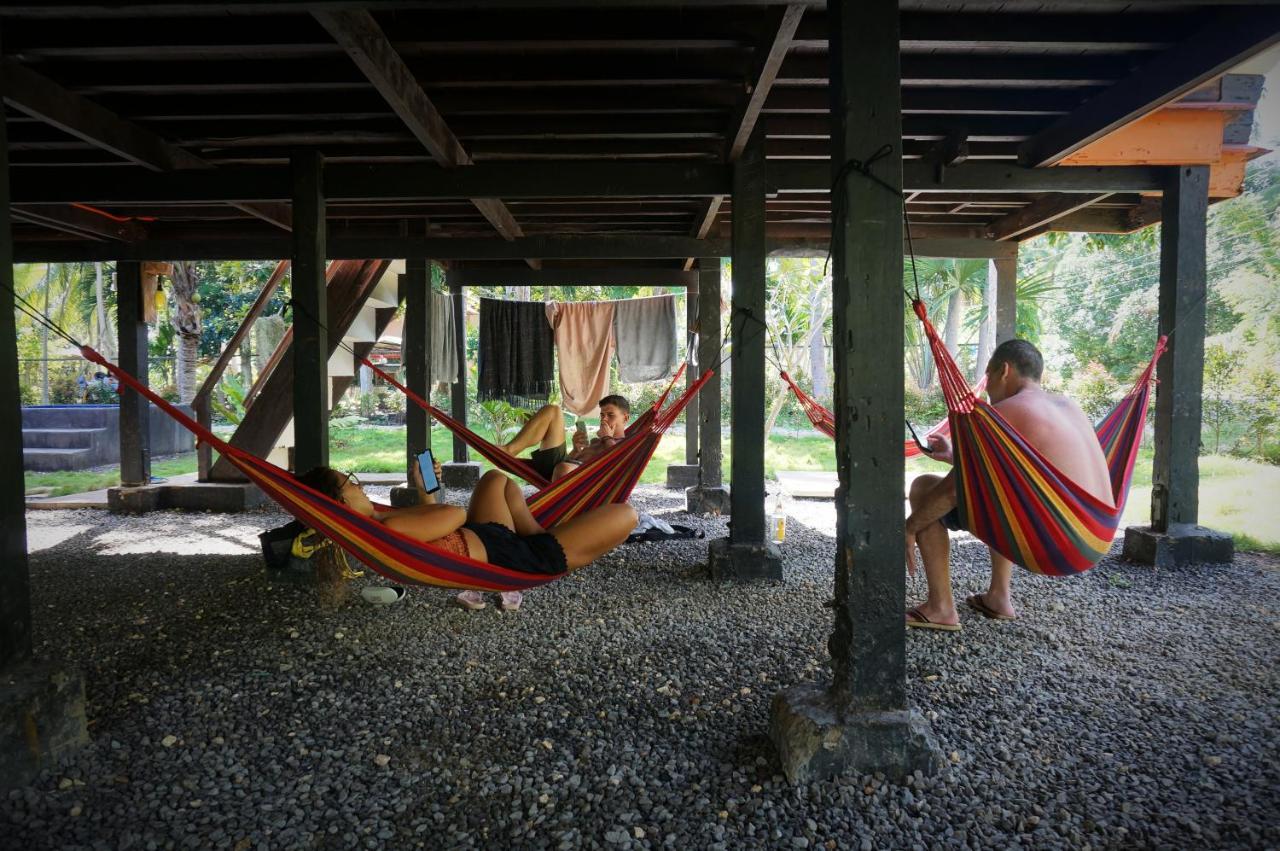 Peaceland Hostel Panglao Exteriör bild