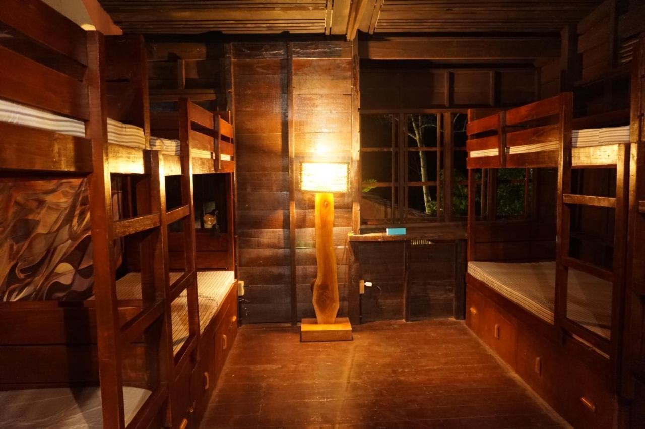 Peaceland Hostel Panglao Exteriör bild